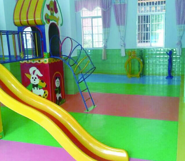 幼兒園地板實(shí)例8